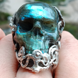 拉長石骷髏頭手工銀戒純銀戒指~「女王頭」 ~Labradorite Stone Skull Silver Ring 第14張的照片