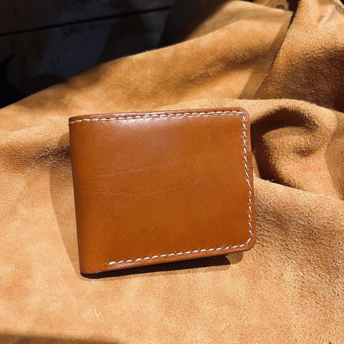 【極上】Tochca エメ ショルダー ベジタブルタンニンなめしイタリアンレザー 極上】Tochca エメ ショルダー ベジタブルタンニンなめしイタリアン