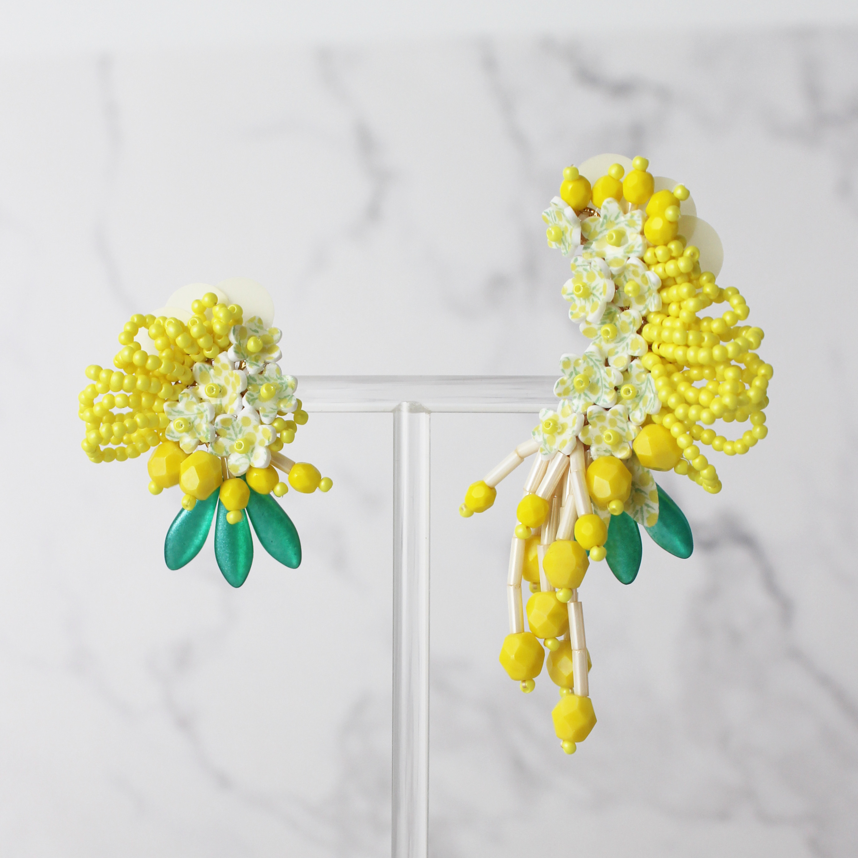 ミモザ柄の月形（ピアス＋イヤークリップ）／（イヤリング＋イヤークリップ）