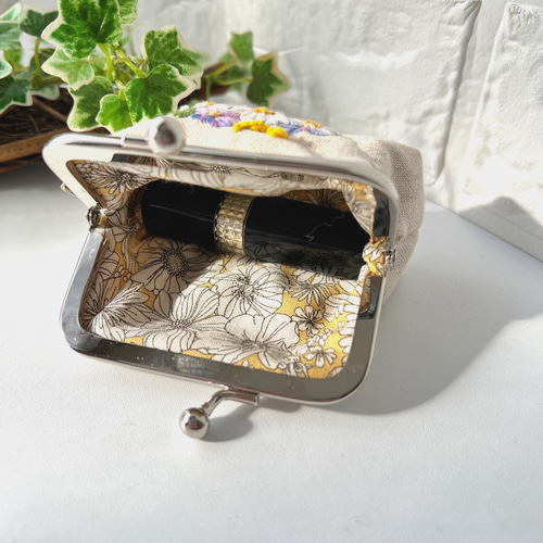 花束刺繍のがま口財布・ポーチ がま口 ルソラ 通販 15239074｜Creema