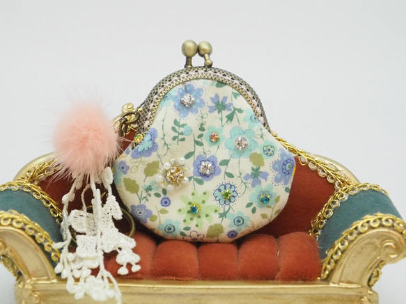 “Schnauzer Beads Embroidery / Clasp 5cm” Clasp Bag Charm 第2張的照片