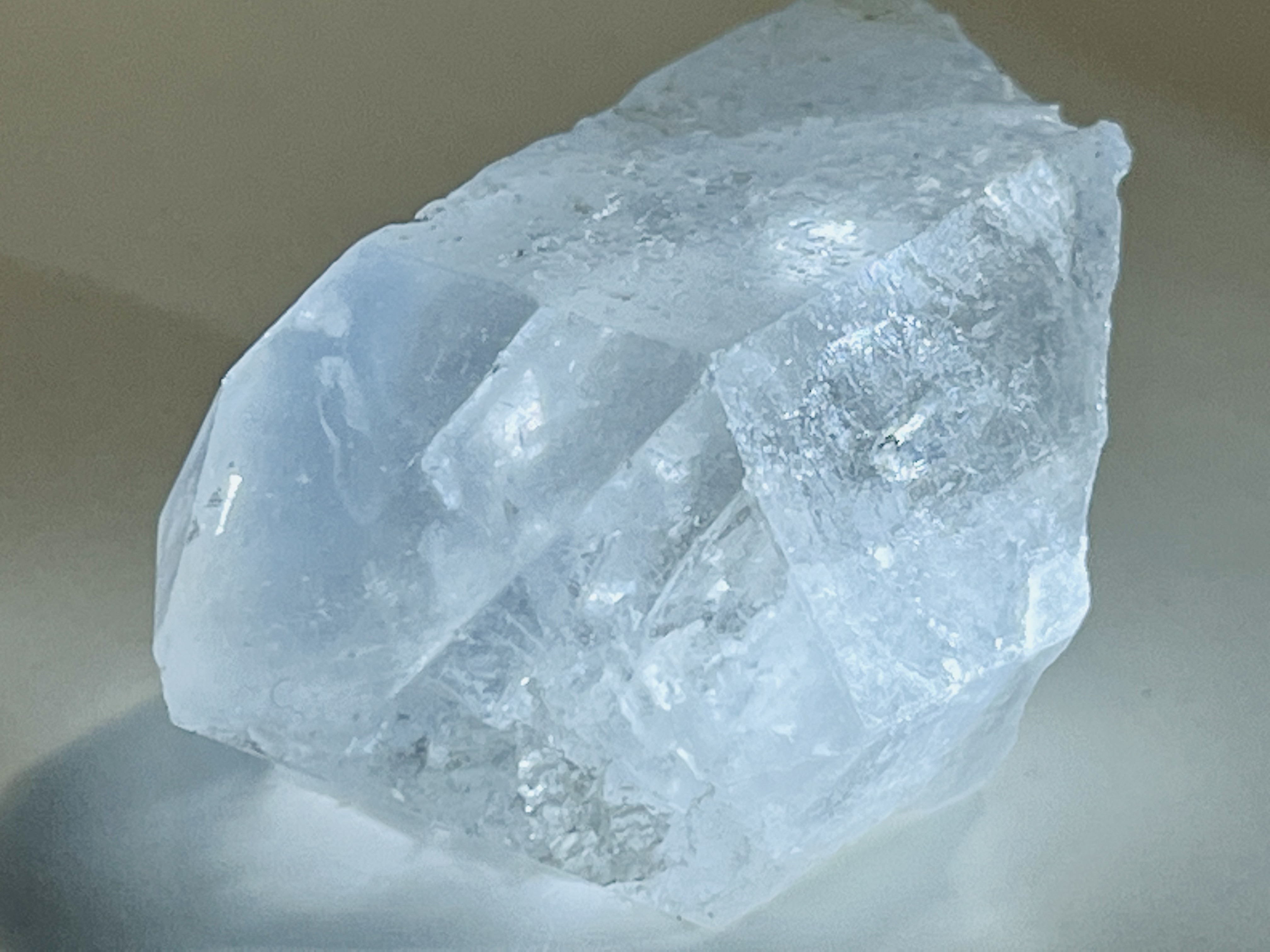 思慮の石✨　レインボー　デュモルチェライト　インクォーツ　ラフストーン　原石