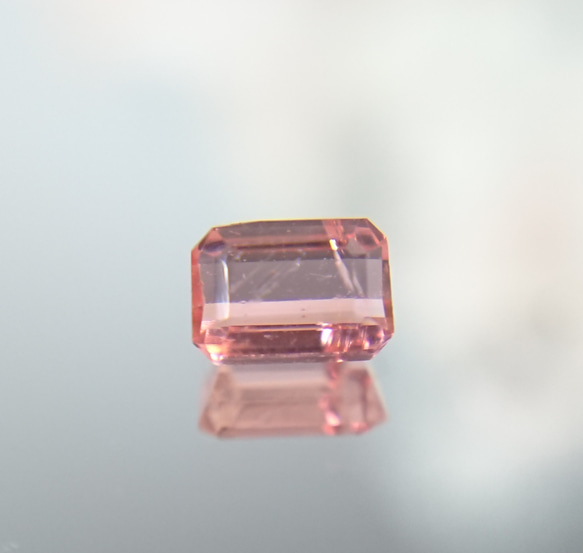 ヴェイリネナイト  0.11ct  ⭐1981 1枚目の画像