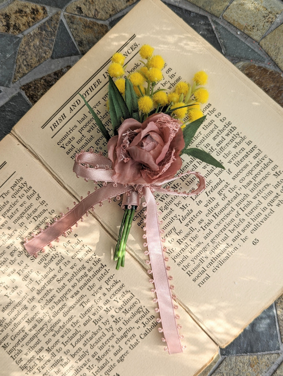 帶包裝♡含羞草和粉紅玫瑰胸花入學儀式畢業典禮 第2張的照片
