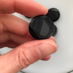 アンティーク ボタン 9個　ビンテージ 昭和 レトロ 個性的 ハンドメイド素材 日本製 ポップ アクセ ブラック　黒 8枚目の画像