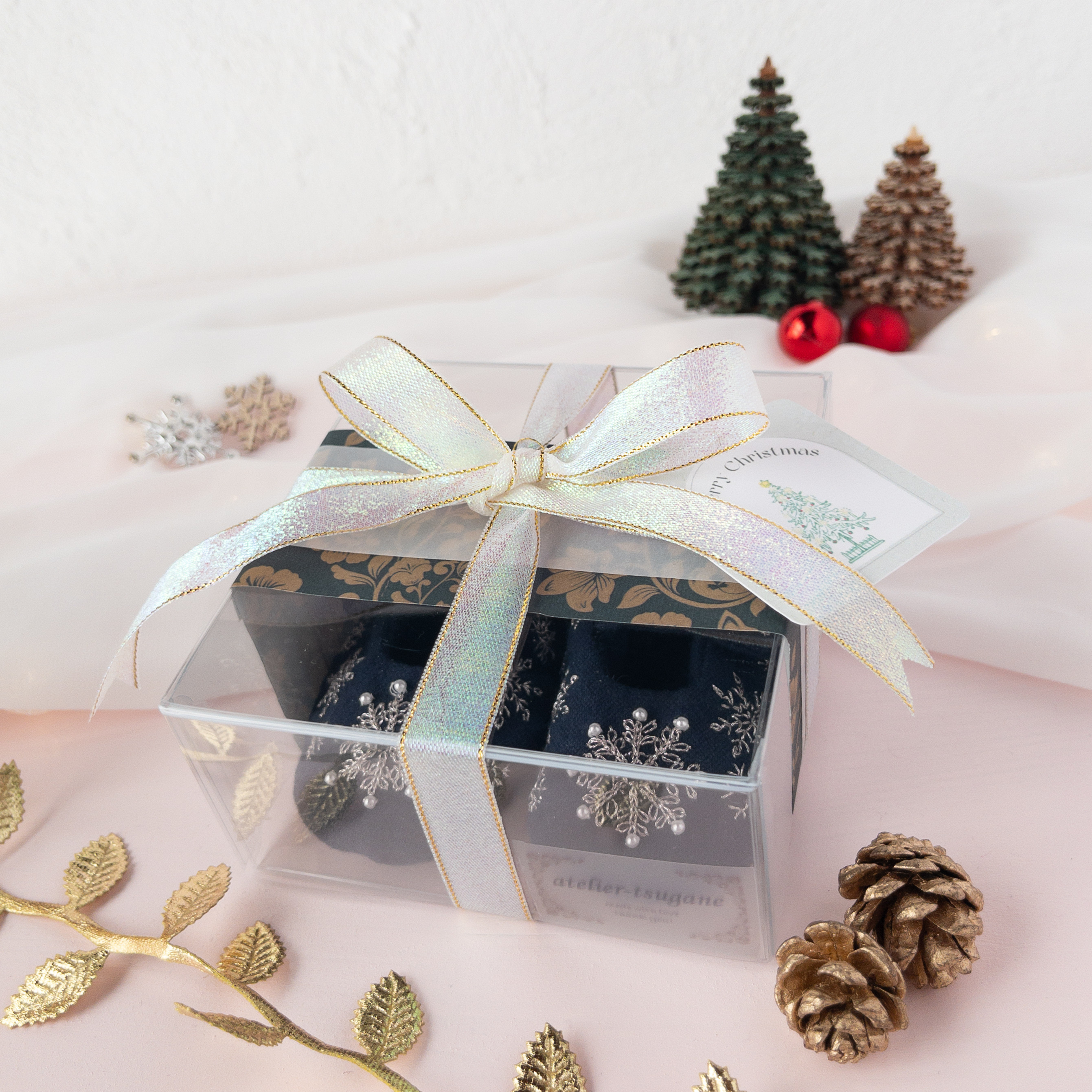 雪の結晶の刺繍ベビーシューズ　ネイビー