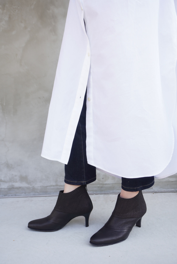 立即出貨★義大利 Bi Antiva 皮革製成的大氣成人短靴★黑色 第1張的照片