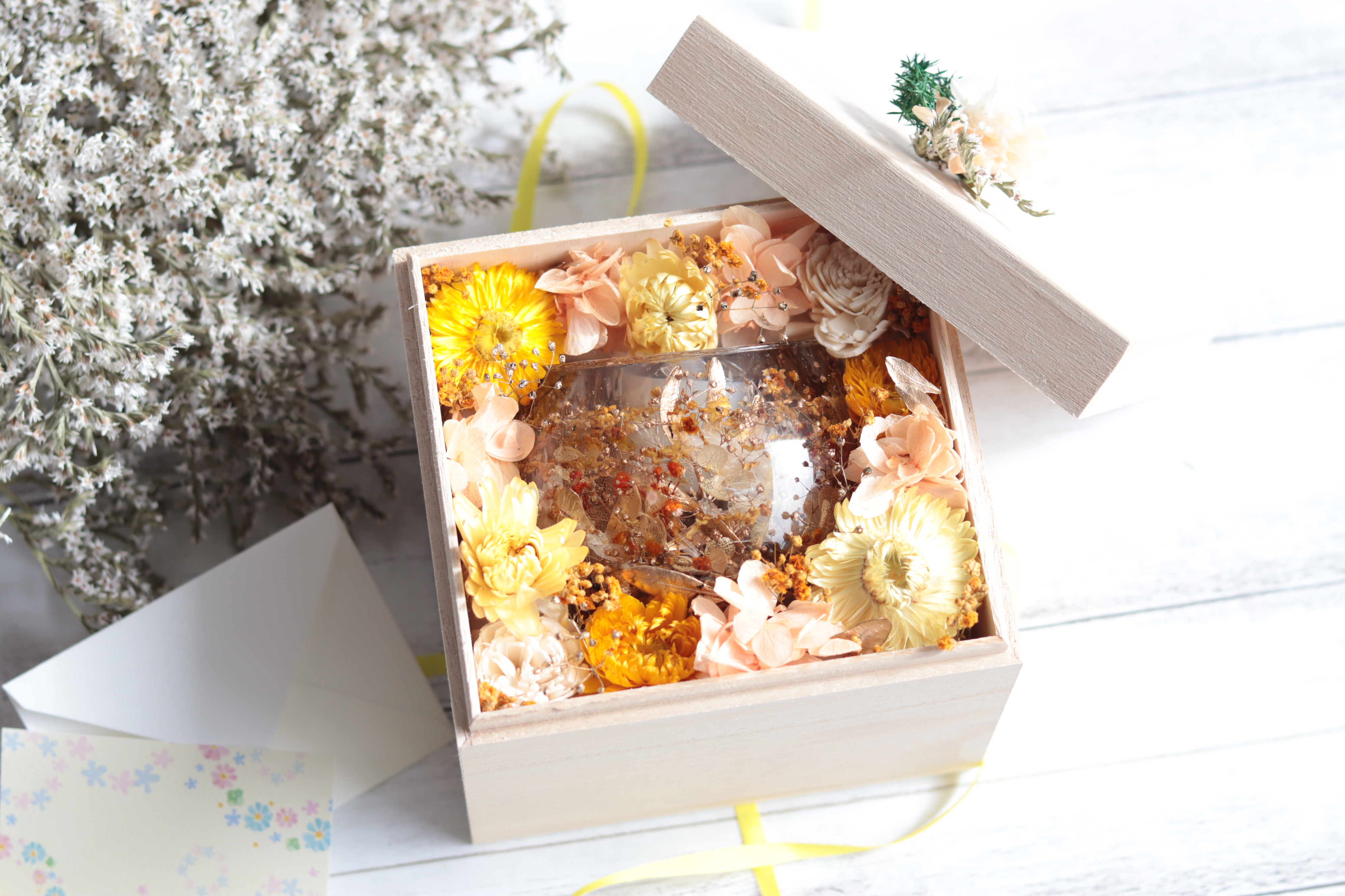 【特別な贈り物に】桐箱のフラワーBOX「金木犀&シトリンの水中庭園」キャンドルホルダー＊母の日・誕生日・お祝い