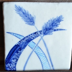 藍の和タイル(ねこじゃらし)　手描き　オリジナル絵付け 2枚目の画像