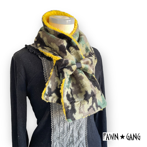 迷彩柄のフェイクファーマフラー【日本製生地使用】 マフラー FAWN