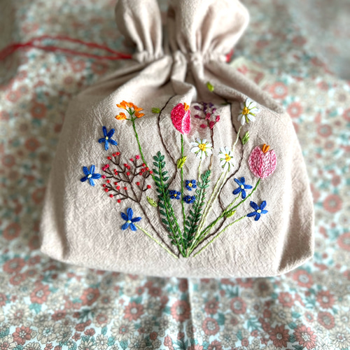 桃色花束巾着袋 巾着袋 桃屋ぴちこ 通販 15242776｜Creema(クリーマ