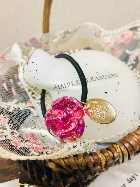 レジンヘアゴム ヘアクリップ大ぶりピンクバラ可愛い