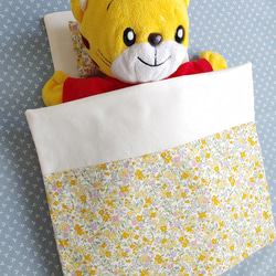 お人形用　布団3点セット 　 寝具セット　黄色　小花柄 2枚目の画像