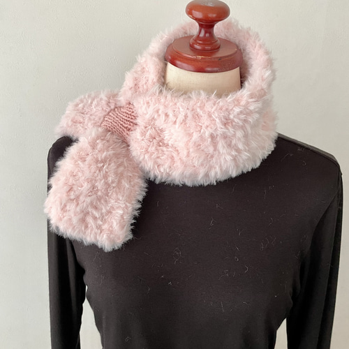 ピンクファー差し込み形マフラー マフラー Sachi4029 通販 15243117