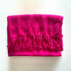 彩色覆盆子粉色羊毛圍巾 第6張的照片
