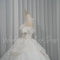 輝きな光彩を放つ 高級ウェディングド  レスオーダーメイド 手縫いスパンコール・真珠 華やかな引き裾  結婚式G083 9枚目の画像
