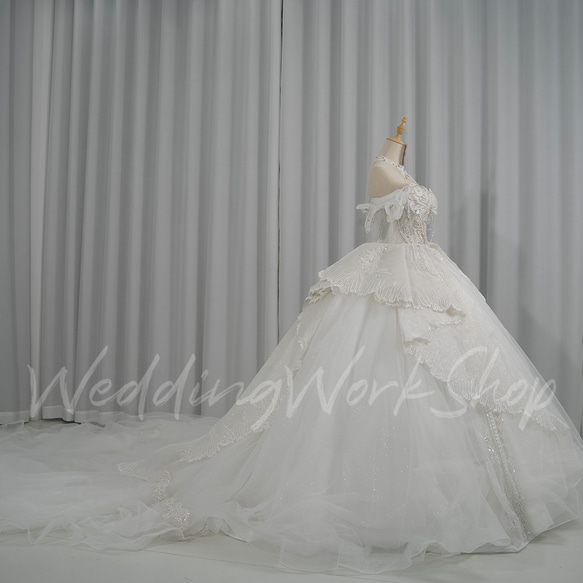 輝きな光彩を放つ 高級ウェディングド  レスオーダーメイド 手縫いスパンコール・真珠 華やかな引き裾  結婚式G083 5枚目の画像