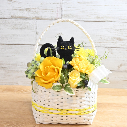 ぐでねこ『8月☆￼フラワー5色』 花と猫【イエロー】 プリザーブドフラワー バスケット 花 猫 ペット 母