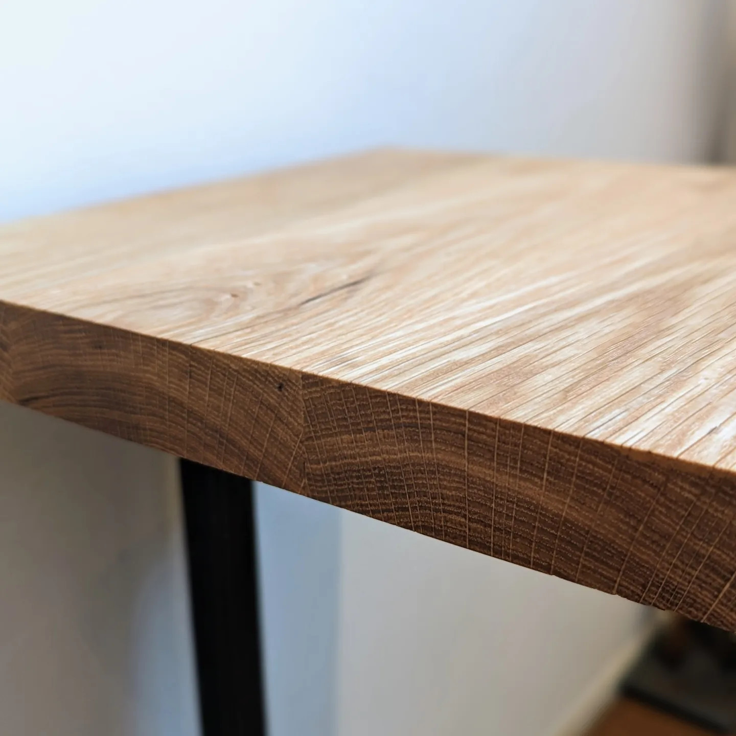 【受注生産】ホワイトオークとアイアンのソファーサイドテーブル 20,000円