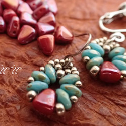 Nib-Bit beads earrings - turquoise 艶赤 1枚目の画像