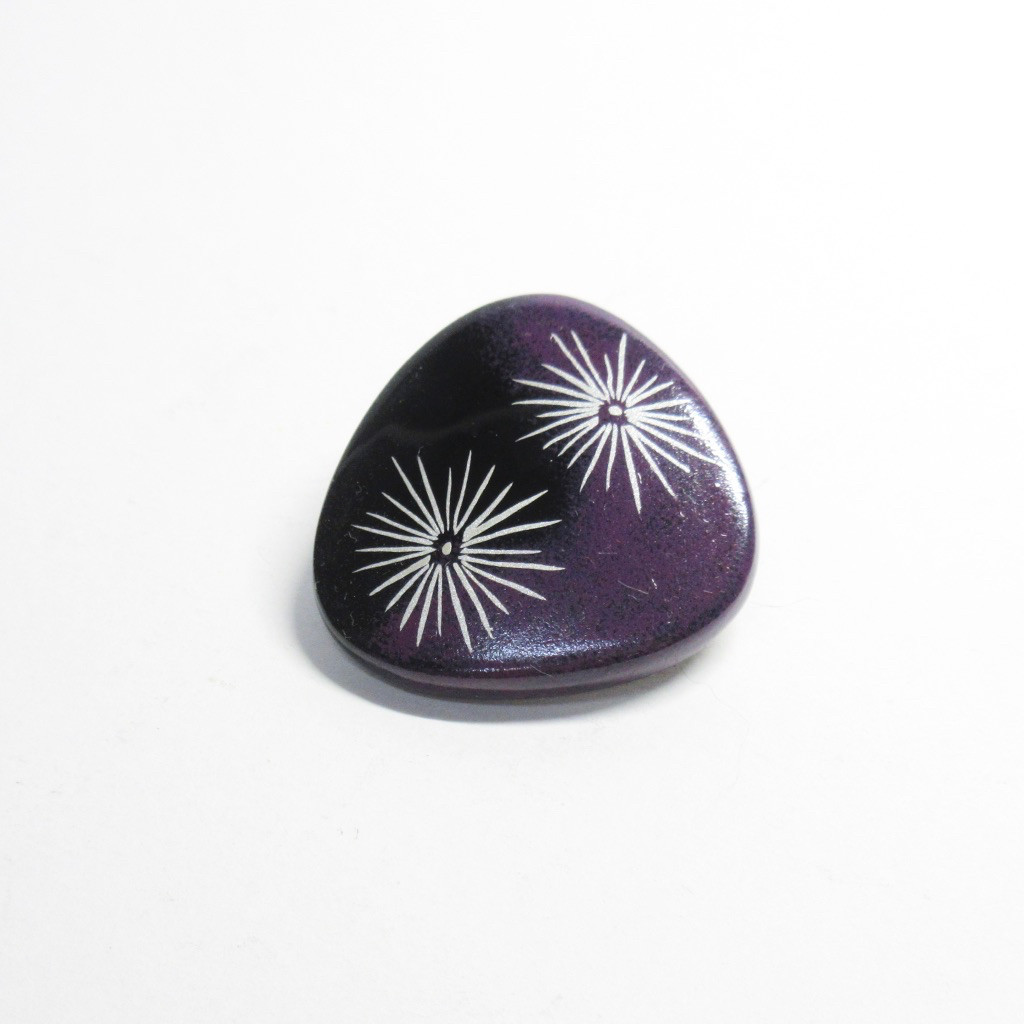 漆ブローチ（平三角・花火）