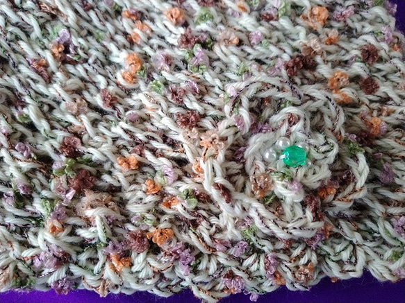 引き上げ編みで編んだ、トルネード風帽子。花モチーフ付き～～！ 14枚目の画像