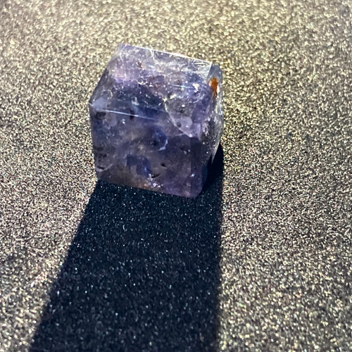 アイオライトキューブとなり損いキューブ 天然石 タチモリ堂