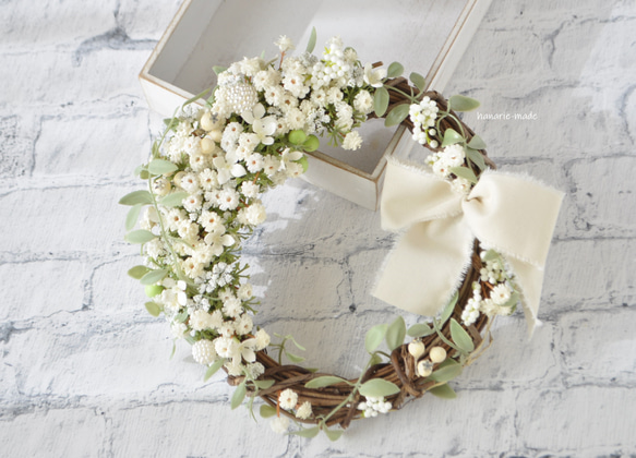 ドライフラワー三日月リース☪︎*·̩͙ 白い華景色 ベル付き リース一覧