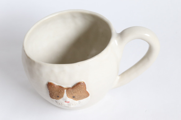 動物マグカップ　ハチワレ茶　（受注生産） 3枚目の画像
