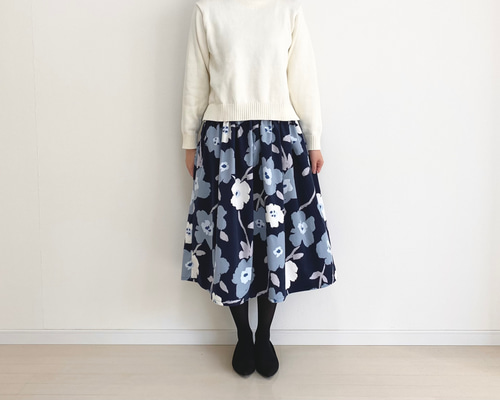 ♦︎掲載特集♦︎北欧フラワー コーデュロイギャザースカート