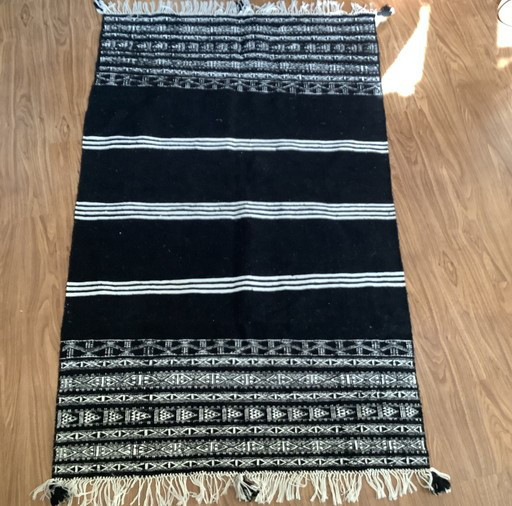 大型サイズキリム　落ち着いた色の中でホワイトでシェニニらしい細やかな文様が織り込まれたキリム　シェニニ01