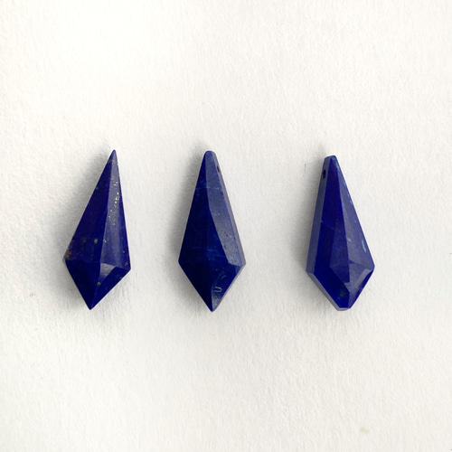 ラピスラズリ10mm／アフガニスタン産／10mm／1連売り／ミラーカット ラピスラズリ ラウンド10mm 【2mm穴】 半連/1連（約35cm