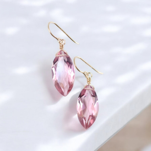 ◇14kgf クンツァイトカラークォーツ*マーキスのピアス揺れるシンプル