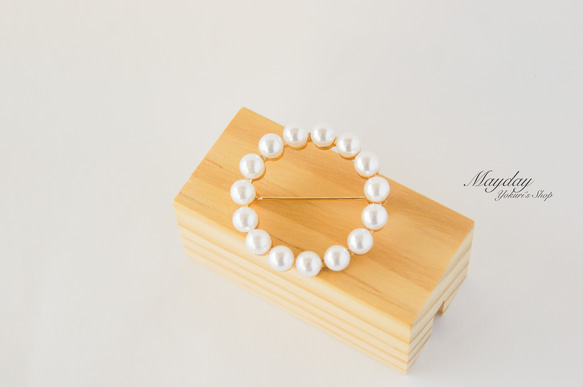 [翌日発送]『上品なパールサークルのブローチ』卒園式　入学式　結婚式　セレモニー　フォーマル 1枚目の画像
