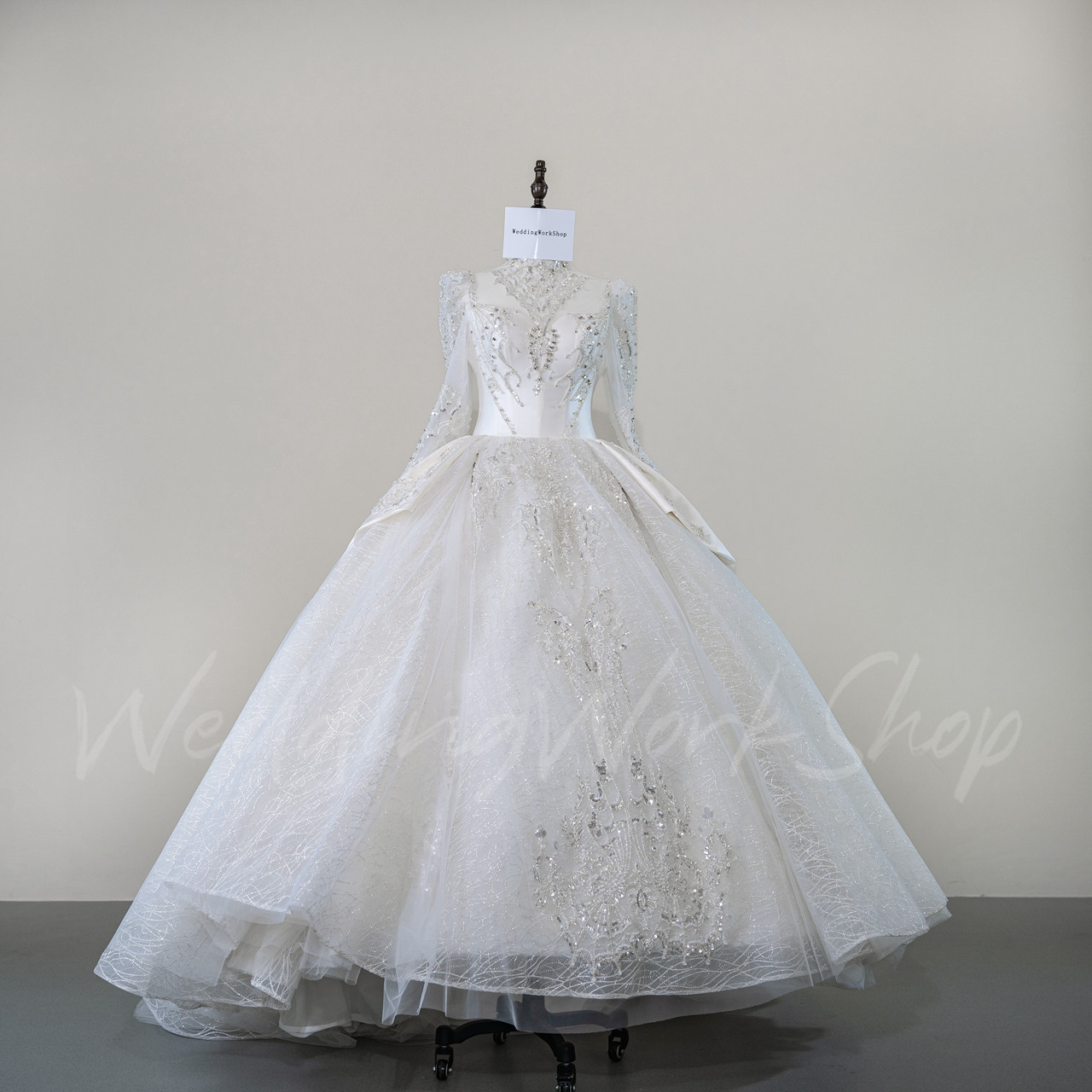 キラキラスパンコール ウェディングドレスオーダーメイド 手縫いスパンコール・パール華やかな引き裾 ベアト結婚式G039 45,305円