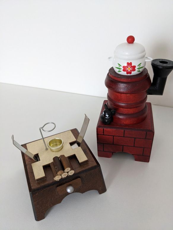 ドイツ カラディア 猫も暖まるストーブ香炉 3枚目の画像