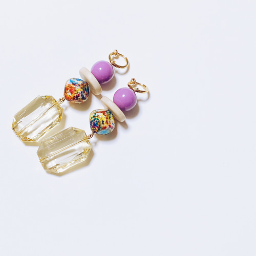 個性的☆カラフル大ぶりロングピアス☆イヤリング イヤリング