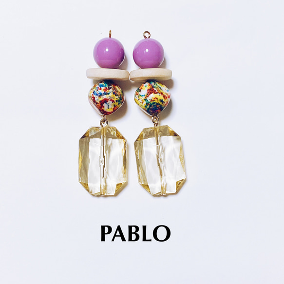個性的☆カラフル大ぶりロングピアス☆イヤリング イヤリング