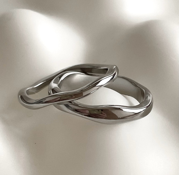 つけっばなし♪ＯＫ！金属アレルギー対応　316L サージカルステンレス　波打ち シンプル リング 指輪 kiitos 8枚目の画像