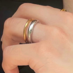 つけっばなし♪ＯＫ！金属アレルギー対応　316L サージカルステンレス　波打ち シンプル リング 指輪 kiitos 3枚目の画像