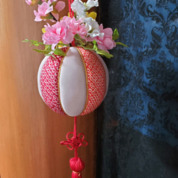 桃の節句に舞い降りる上品なピンクの吊し花玉、インテリア、プレゼントに 5枚目の画像