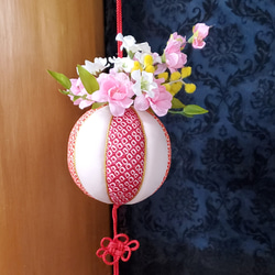 ひな祭りピンクのつるし手毬、お雛様 桃の節句 吊るし飾り フラワー