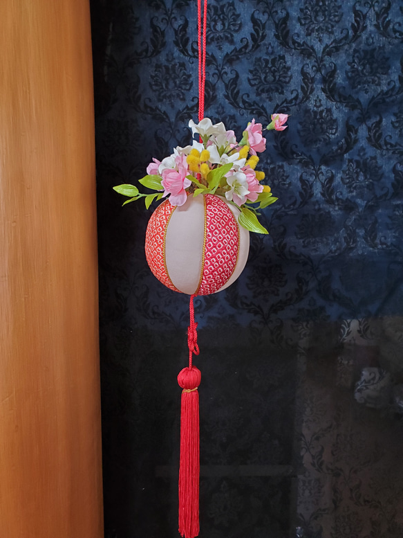 桃の節句に舞い降りる上品なピンクの吊し花玉、インテリア、プレゼントに 4枚目の画像