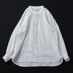 [wafu] 亞麻襯衫，精心剪裁的縮褶立領襯衫/白色 t034f1-wt1 第13張的照片