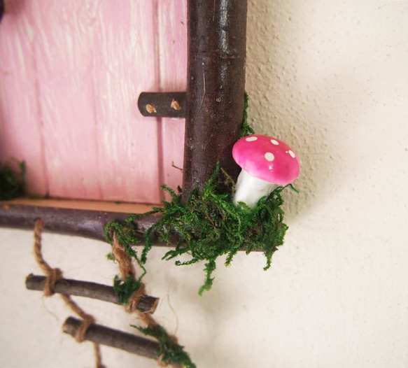 【妖精の扉】可愛い妖精が訪れるフェアリードア　壁付けタイプ　ピンク-1 3枚目の画像