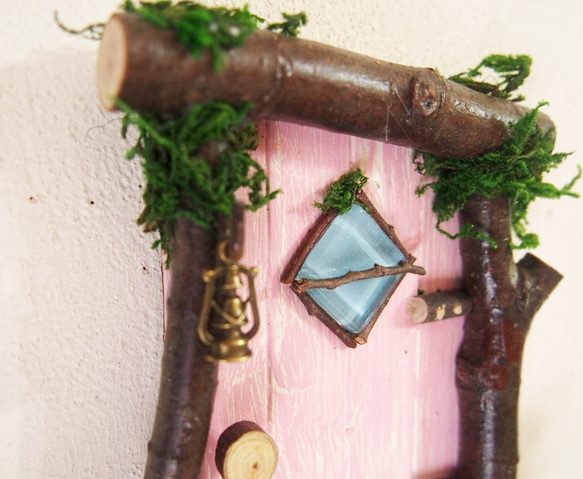 【妖精の扉】可愛い妖精が訪れるフェアリードア　壁付けタイプ　ピンク-1 2枚目の画像