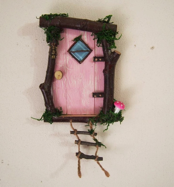 【妖精の扉】可愛い妖精が訪れるフェアリードア　壁付けタイプ　ピンク-1 1枚目の画像