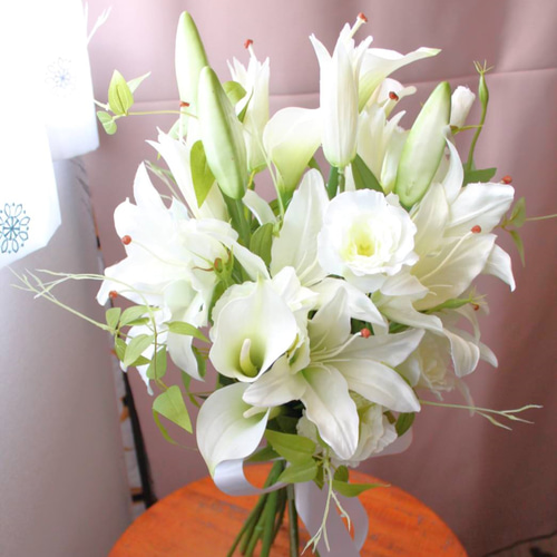 アーティフィシャルフラワー】ユリ・カラー・トルコキキョウのクラッチ