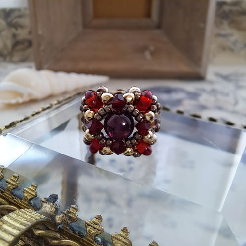 ピンクガーネット　アンティークリング(刻印あり) 11号　9金 ピンクガーネット アンティークリング(刻印あり) 11号 9金