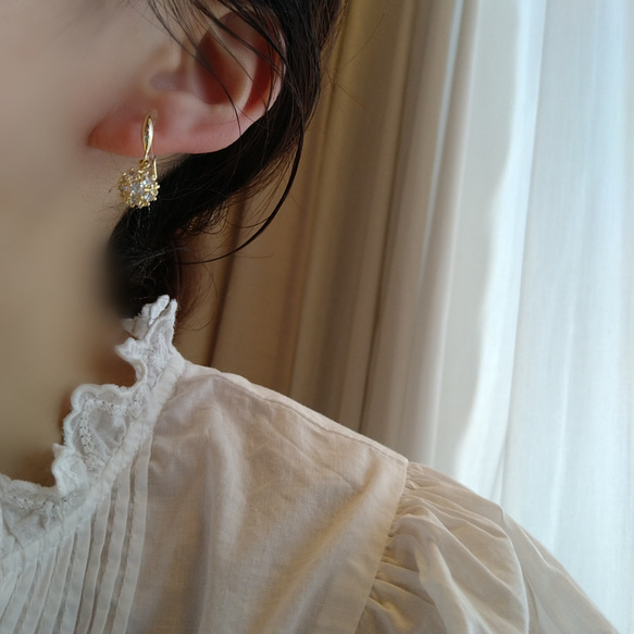 14kgp◆Zirconia fook earrings ジルコニアボールのフック樹脂イヤリングシンプルフープピアス 5枚目の画像